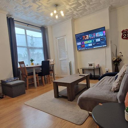 Cosy 1 Bed Apartment In Lincoln Eksteriør billede
